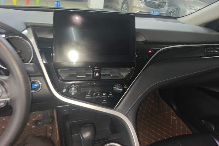 Used Toyota Camry 2023 2.0S Knight Edition Audio And AC Panel