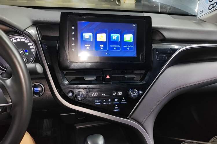 Used Toyota Camry 2023 2.0GVP Premier Edition Audio And AC Panel