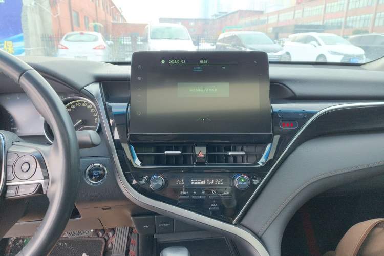 Used Toyota Camry 2023 2.0G Luxury Edition Audio And AC Panel