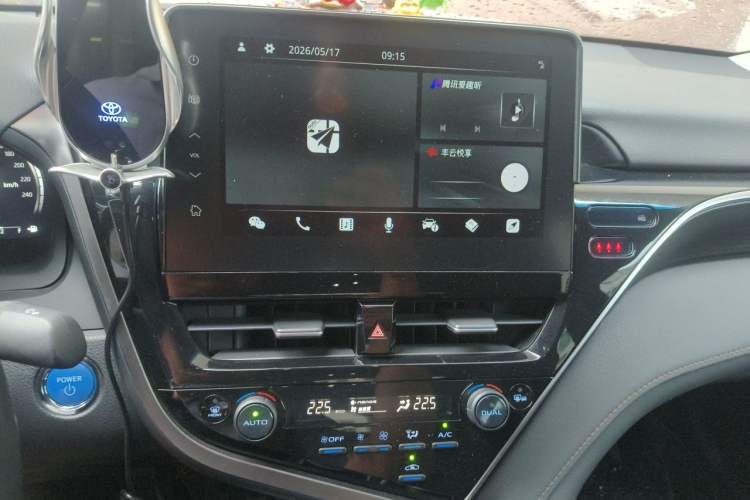 Used Toyota Camry 2023 Dual-Motor 2.5HG Luxury Edition Audio And AC Panel