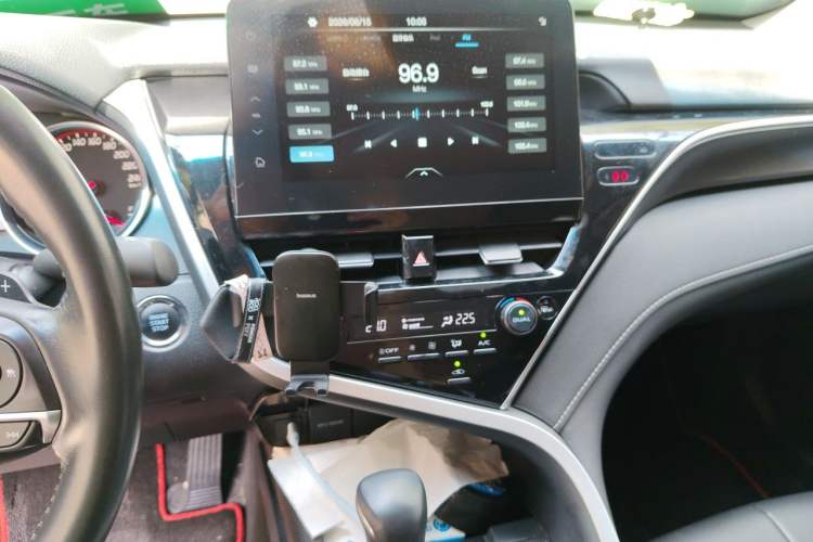 Used Toyota Camry 2023 2.0S Knight Edition Audio And AC Panel