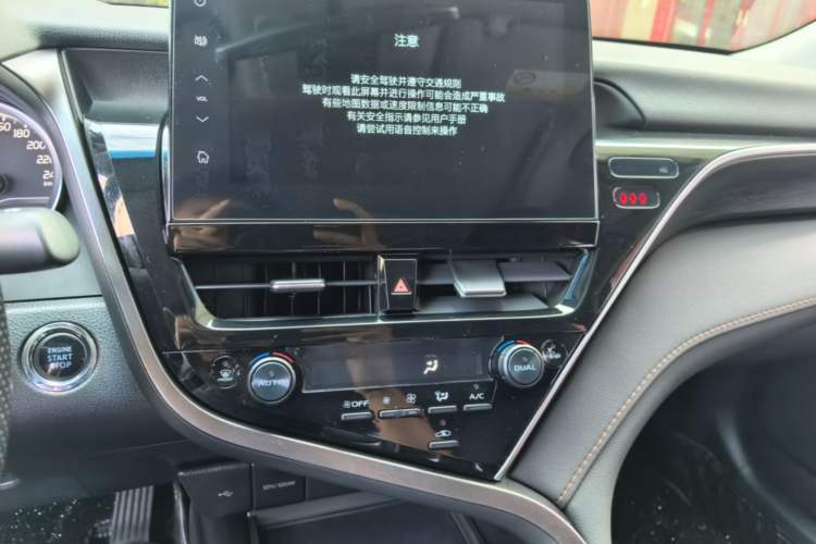 Used Toyota Camry 2023 2.0G Luxury Edition Audio And AC Panel