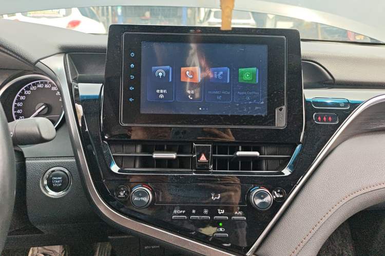 Used Toyota Camry 2023 2.0GVP Premier Edition Audio And AC Panel