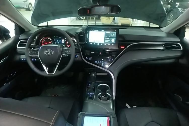 Used Toyota Camry 2023 2.0S FENGSHANG Edition Center Console