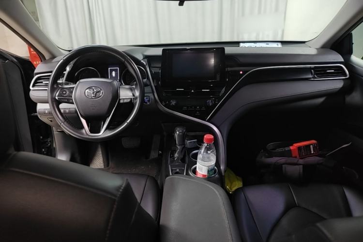 Used Toyota Camry 2023 2.0GVP Premier Edition Center Console