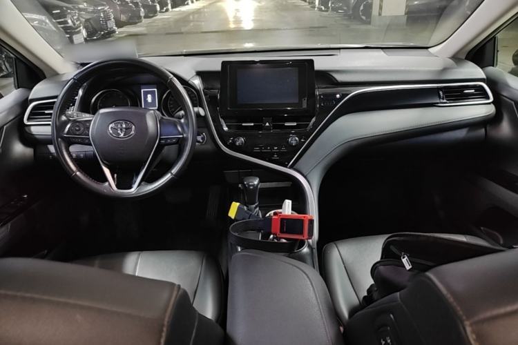 Used Toyota Camry 2023 2.0GVP Premier Edition Center Console