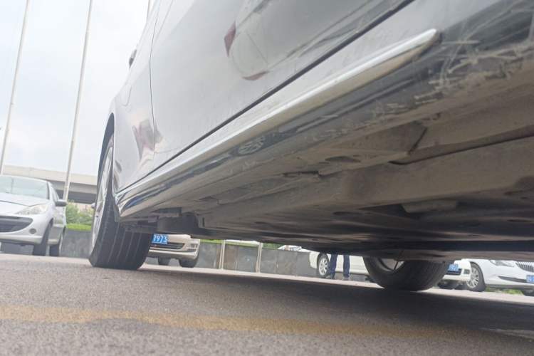 Used Toyota Camry 2023 2.0G Luxury Edition Chassis Front Right