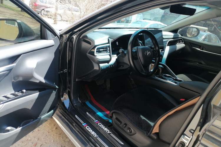 Used Toyota Camry 2023 2.5G Luxury Edition Driver Seat
