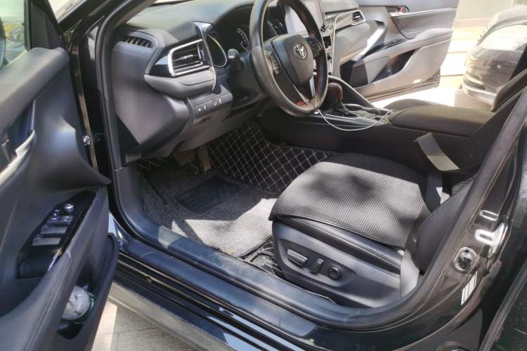 Used Toyota Camry 2023 Dual-Motor 2.5 HGVP Leading Edition Driver Seat