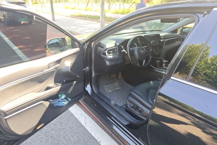 Used Toyota Camry 2023 Dual-Motor 2.5 HGVP Leading Edition Driver Seat