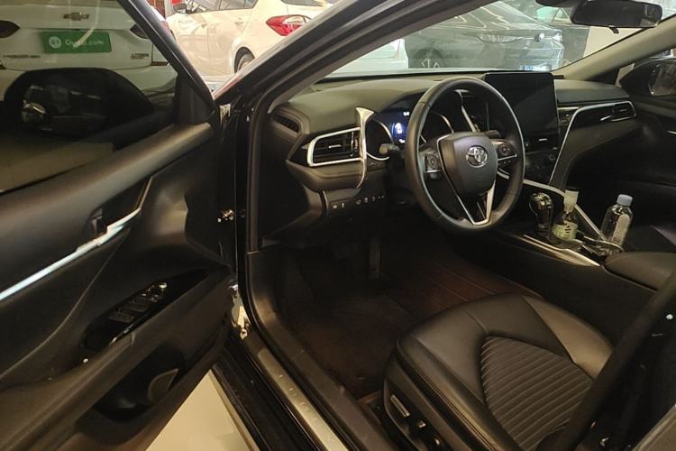 Used Toyota Camry 2023 2.0S Knight Edition Driver Seat