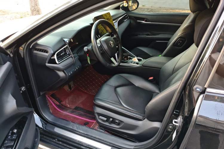 Used Toyota Camry 2023 2.5G Luxury Edition Driver Seat