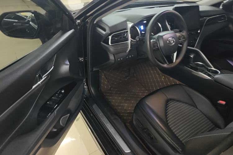 Used Toyota Camry 2023 2.0S Knight Edition Driver Seat