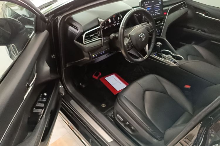 Used Toyota Camry 2023 Dual-Motor 2.5HG Luxury Edition Driver Seat