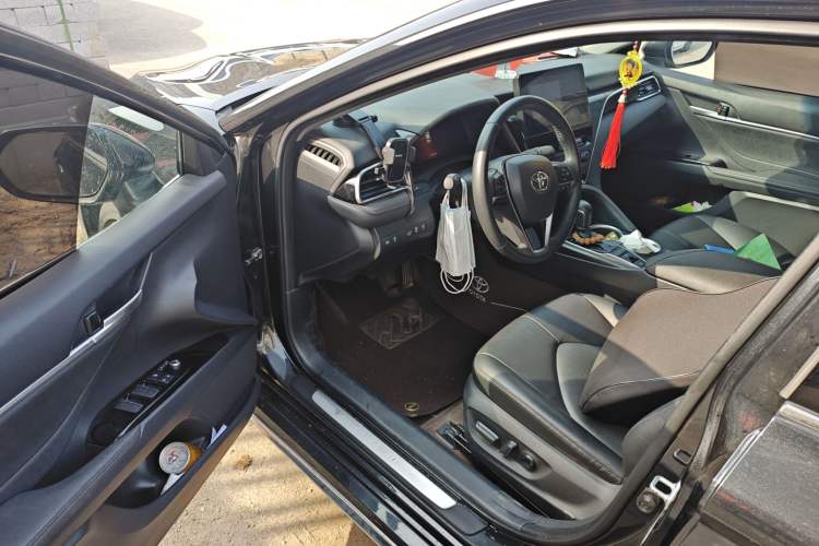 Used Toyota Camry 2023 2.5G Luxury Edition Driver Seat