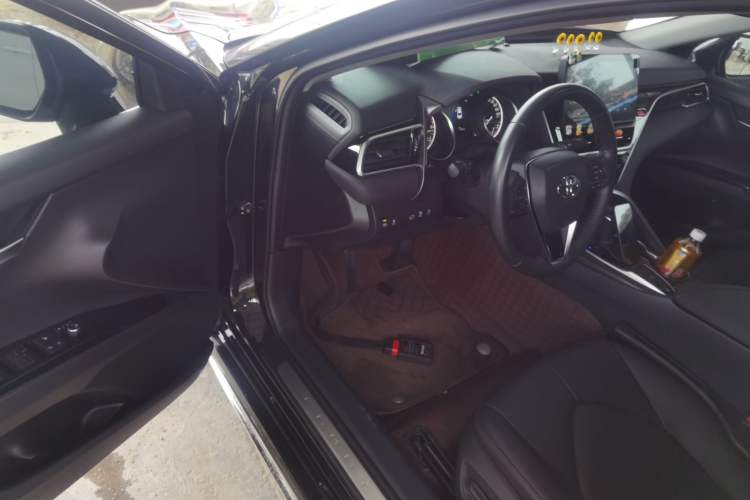 Used Toyota Camry 2023 2.0G Luxury Edition Driver Seat