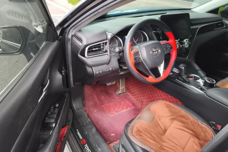 Used Toyota Camry 2023 2.0G Luxury Edition Driver Seat
