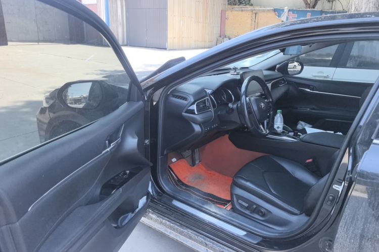 Used Toyota Camry 2023 2.0G Luxury Edition Driver Seat