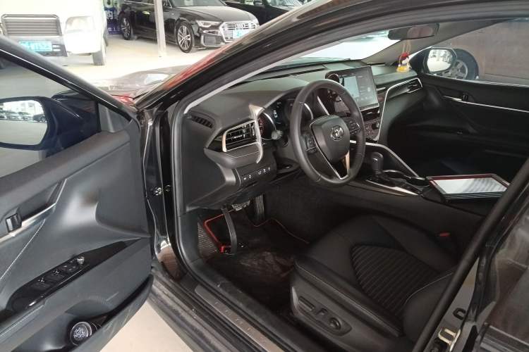 Used Toyota Camry 2023 2.0S Knight Edition Driver Seat