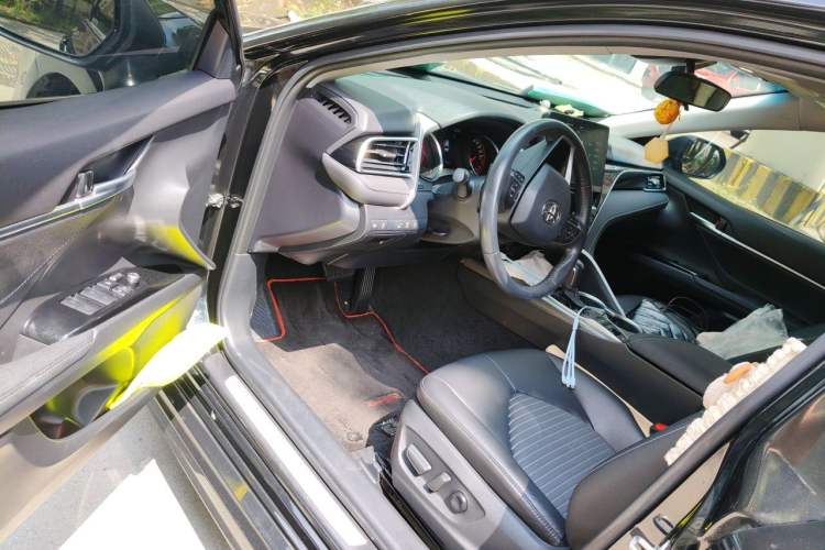 Used Toyota Camry 2023 2.0S Knight Edition Driver Seat