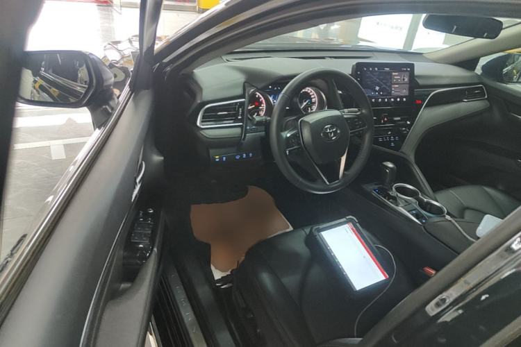 Used Toyota Camry 2023 2.0G Luxury Edition Driver Seat