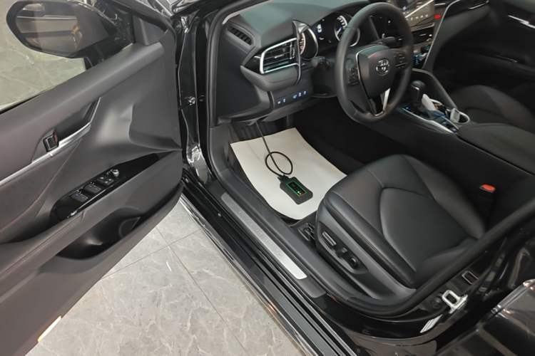 Used Toyota Camry 2023 2.0G Luxury Edition Driver Seat