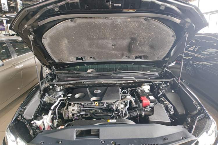 Used Toyota Camry 2023 2.0G Luxury Edition Engine Bay