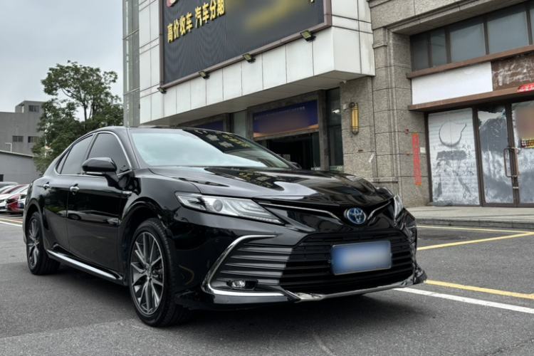 Used Toyota Camry 2023 Dual-Motor 2.5HG Luxury Edition Exterior 1