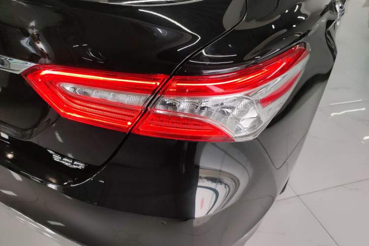 Used Toyota Camry 2023 2.0G Luxury Edition Exterior 3