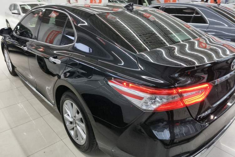 Used Toyota Camry 2023 2.0G Luxury Edition Exterior 3