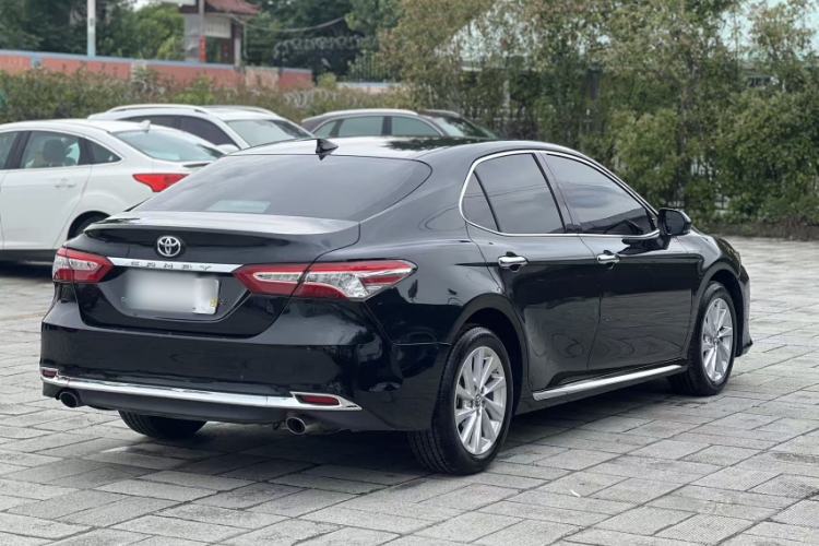 Used Toyota Camry 2023 2.0G Luxury Edition Exterior 4