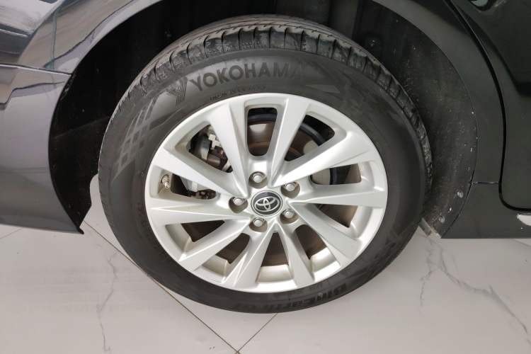 Used Toyota Camry 2023 2.0G Luxury Edition Exterior 5
