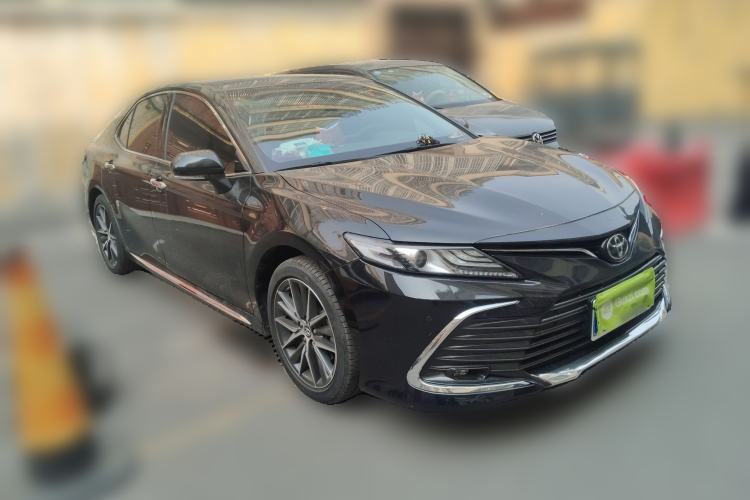 Used Toyota Camry 2023 2.5G Luxury Edition Front Right 45 Deg