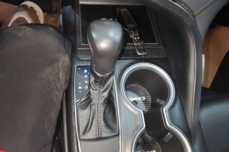 Used Toyota Camry 2023 2.0G Luxury Edition Gear Lever