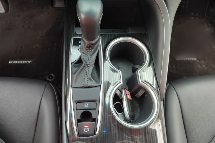 Used Toyota Camry 2023 2.0G Luxury Edition Gear Lever