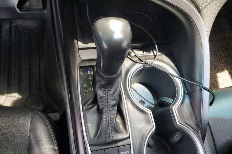 Used Toyota Camry 2023 Dual-Motor 2.5 HGVP Leading Edition Gear Lever