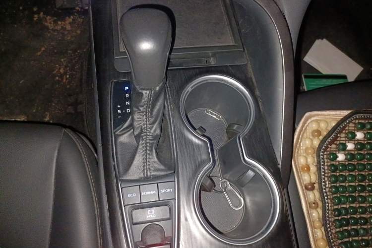 Used Toyota Camry 2023 2.5G Luxury Edition Gear Lever