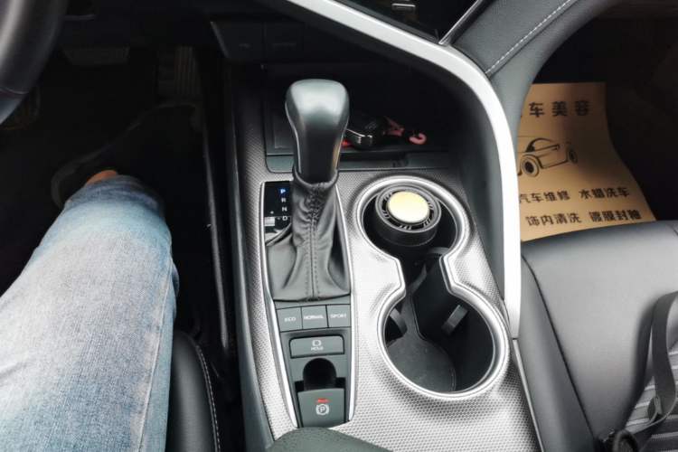 Used Toyota Camry 2023 2.5S Knight Edition Gear Lever