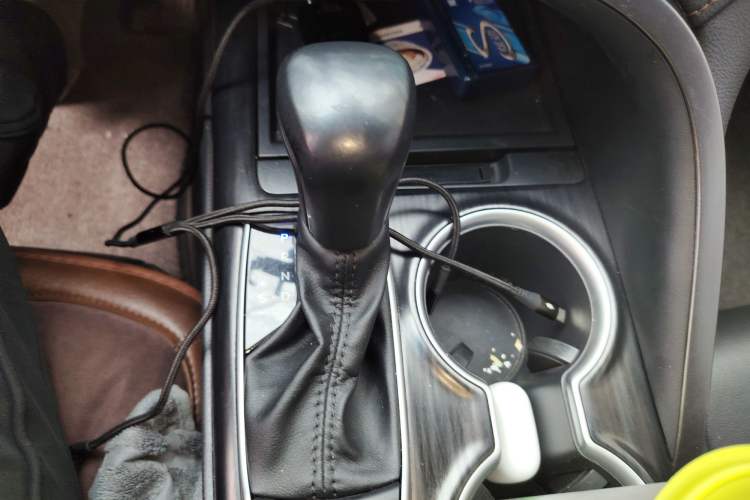 Used Toyota Camry 2023 Dual-Motor 2.5HG Luxury Edition Gear Lever