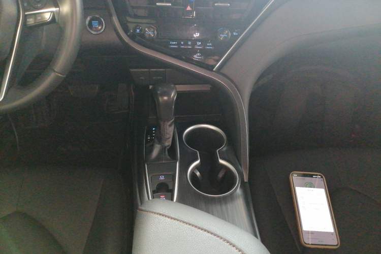 Used Toyota Camry 2023 2.0G Luxury Edition Gear Lever