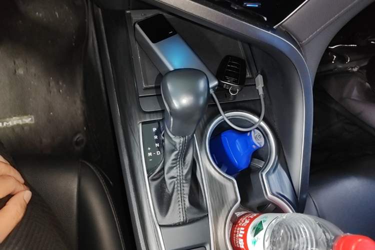 Used Toyota Camry 2023 2.0GVP Premier Edition Gear Lever