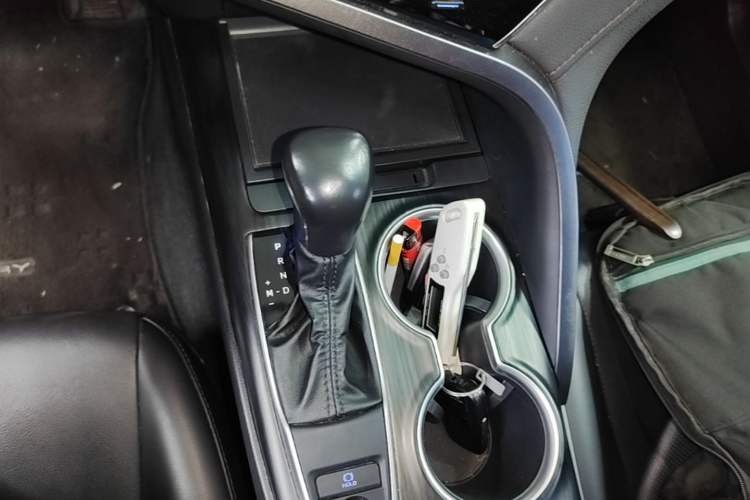 Used Toyota Camry 2023 2.0GVP Premier Edition Gear Lever