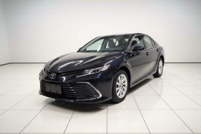 Ojetý Toyota Camry 2023 2.0GVP Premier Edition