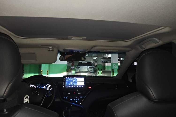 Used Toyota Camry 2023 2.0G Luxury Edition Headliner