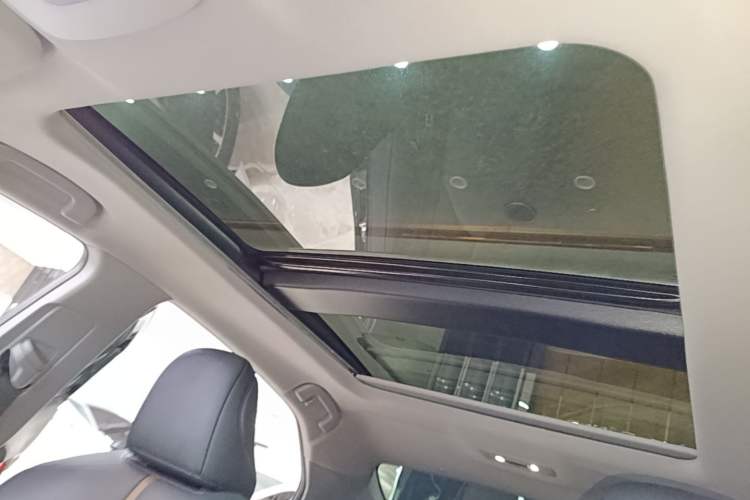 Used Toyota Camry 2023 Dual-Motor 2.5HG Luxury Edition Headliner