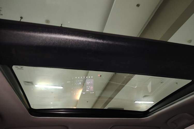 Used Toyota Camry 2023 2.5G Luxury Edition Headliner