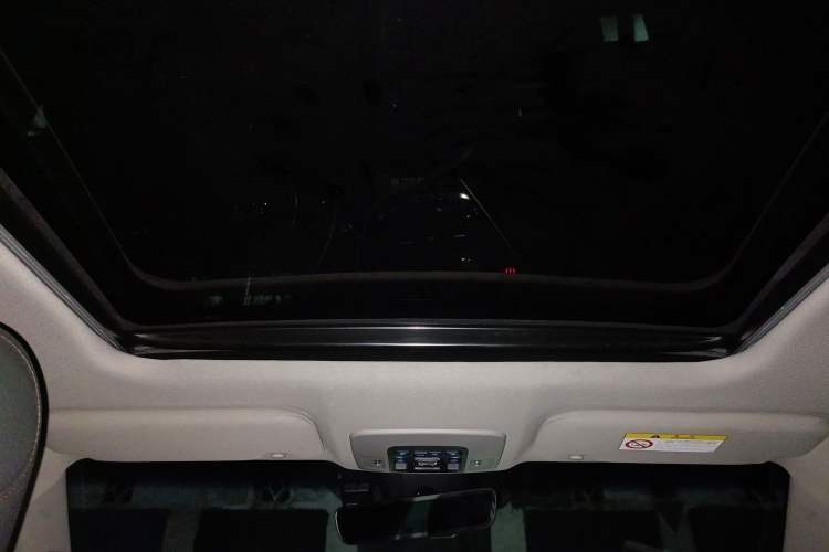 Used Toyota Camry 2023 2.5G Luxury Edition Headliner