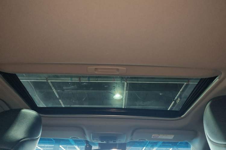 Used Toyota Camry 2023 2.0G Luxury Edition Headliner