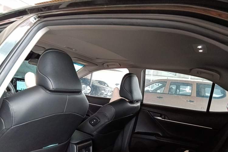 Used Toyota Camry 2023 2.0S Knight Edition Headliner