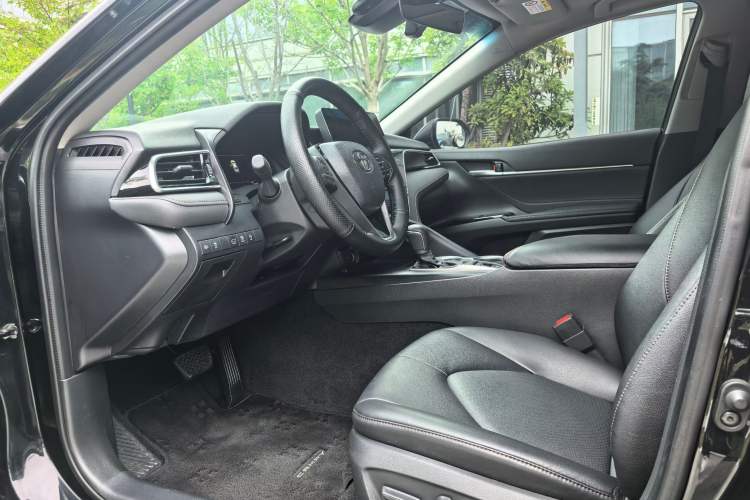 Used Toyota Camry 2023 2.5G Luxury Edition Interior 1